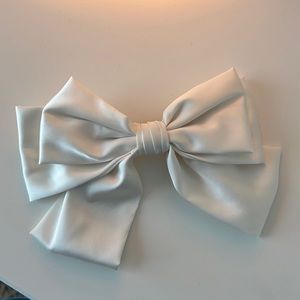 Anthropology BHLDN White Bow